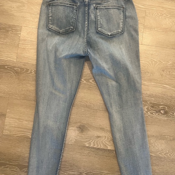 Barely worn Judy Blue Skinny Fit jeans in size 15 32” - Picture 3 of 3